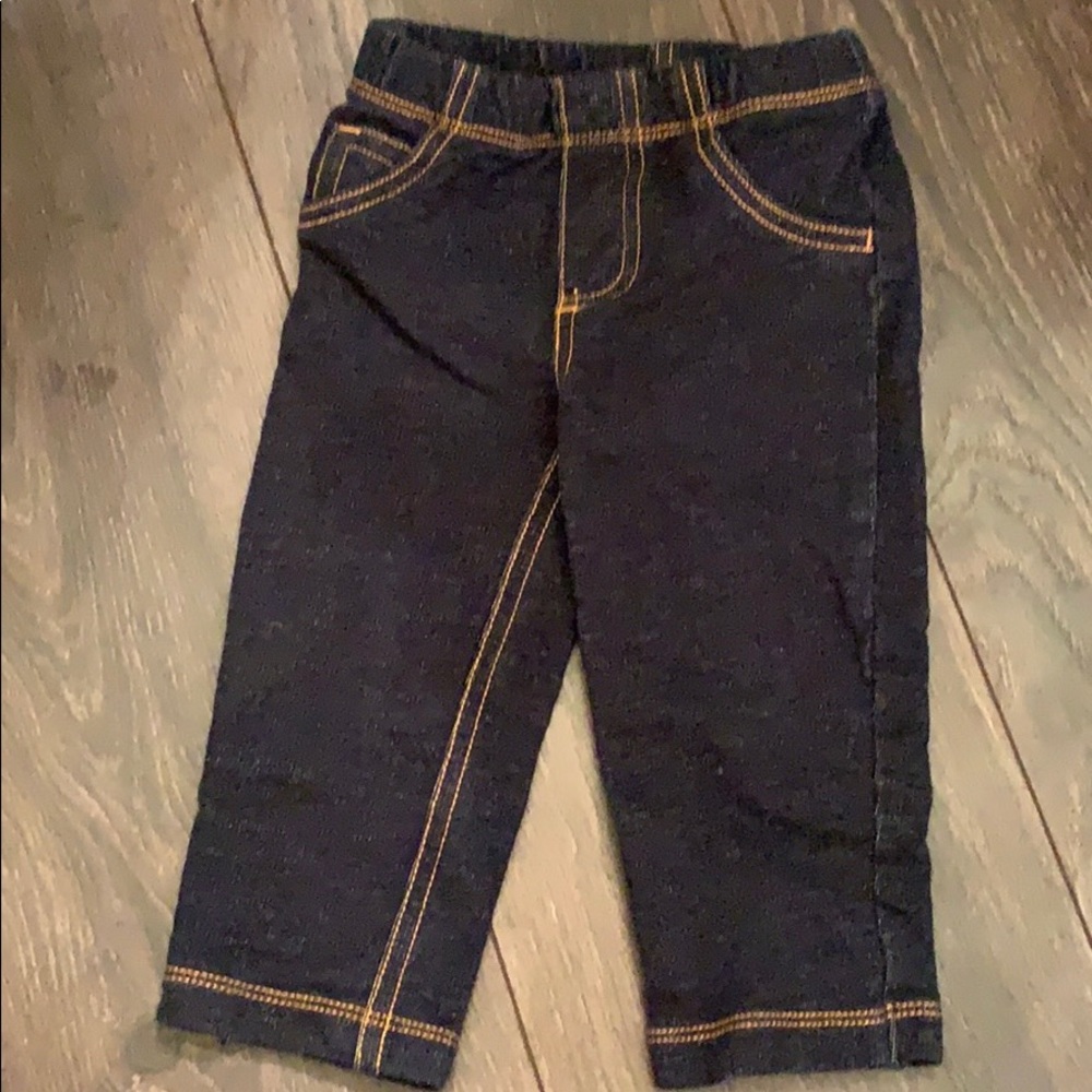 Blue jeggings and sweater set